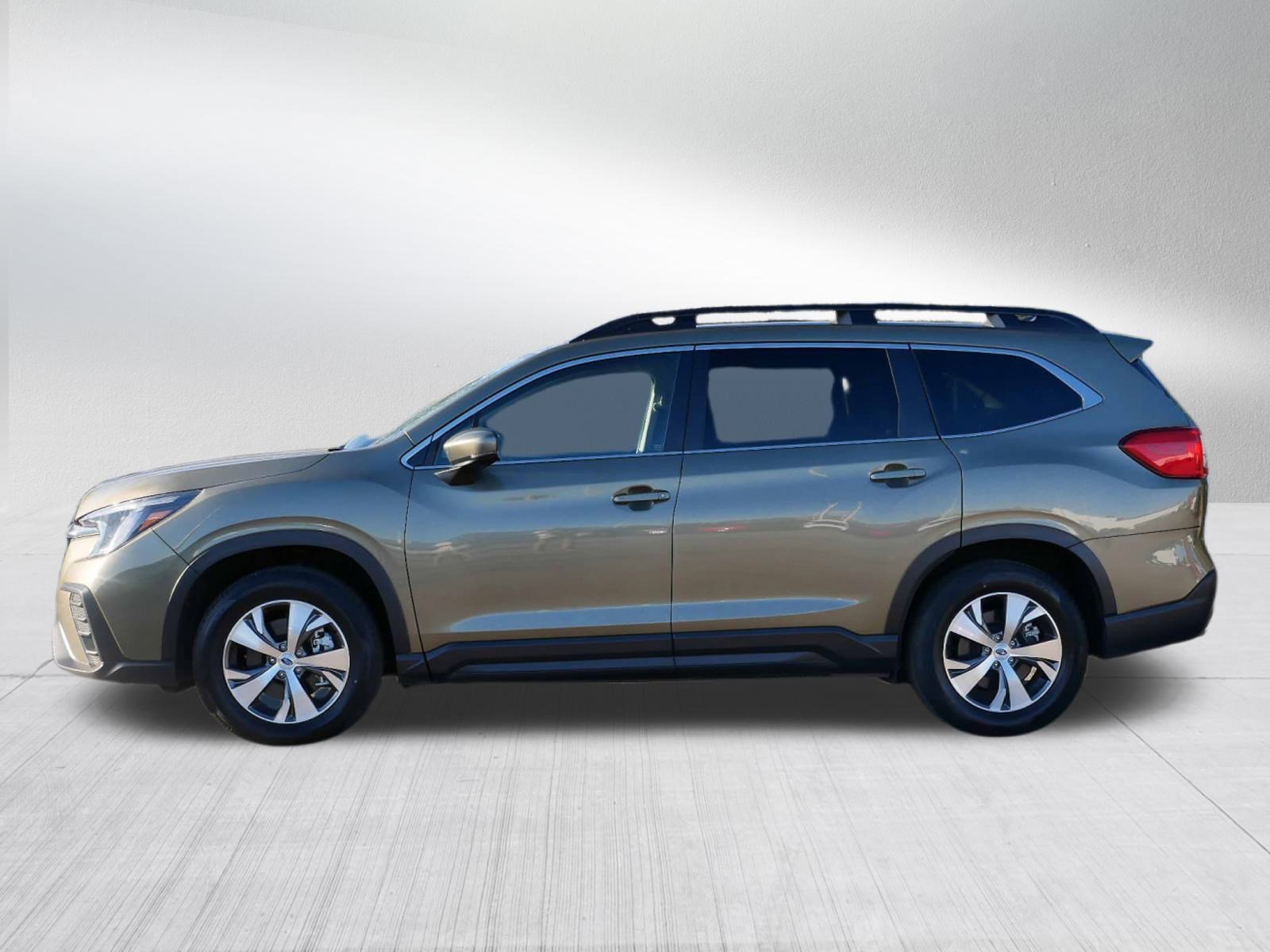 2024 Subaru Ascent Premium photo 4