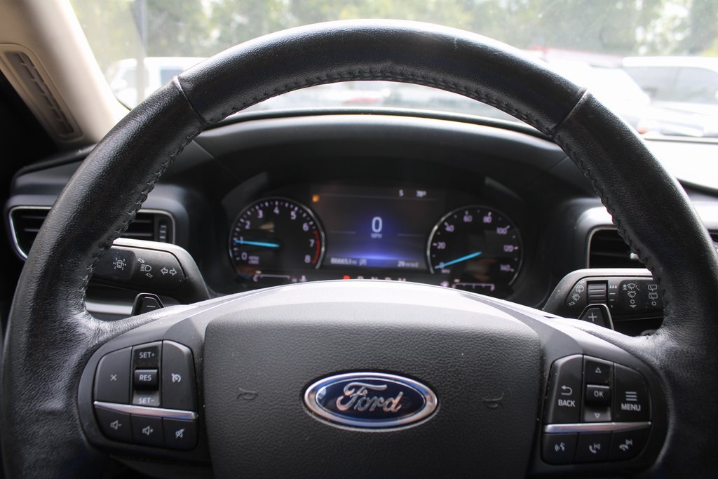 2020 Ford Explorer XLT photo 28