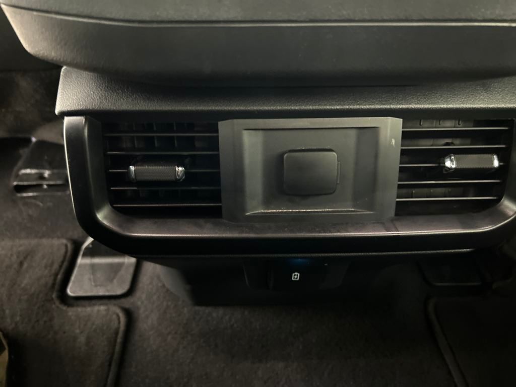2025 Ford F-150 STX photo 27