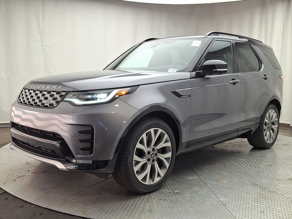 2026 Land Rover Discovery Gemini Edition's photo