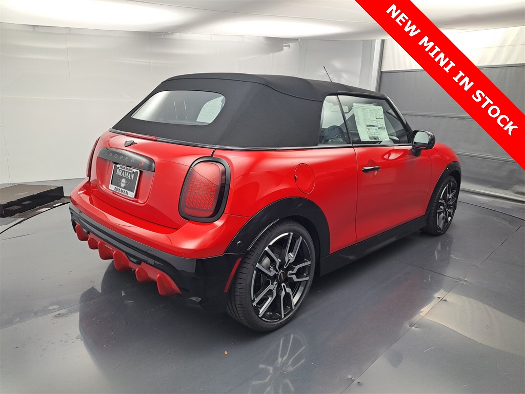 2026 Mini Cooper Convertible Iconic photo 3