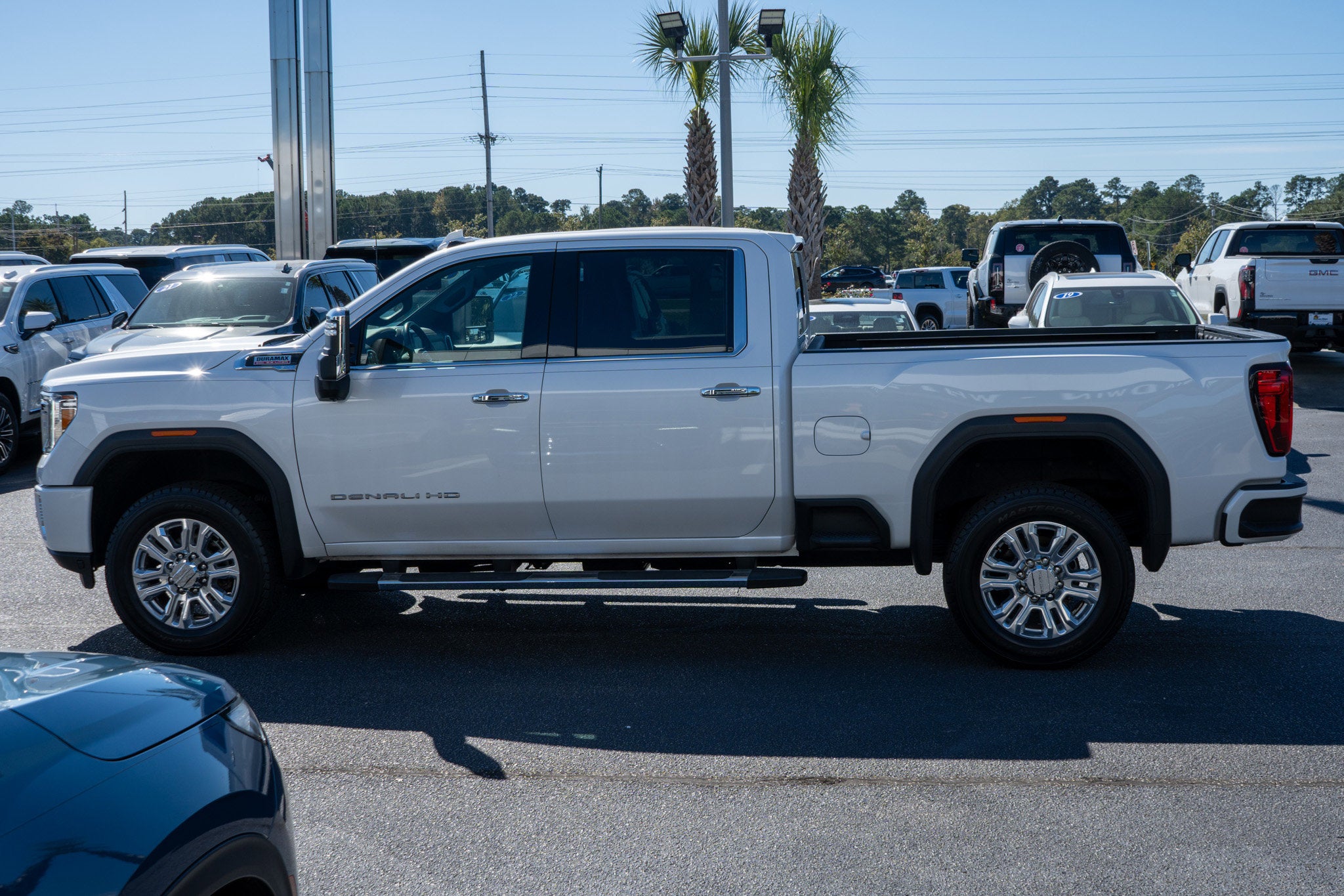2023 Gmc Sierra 2500 HD Denali photo 2
