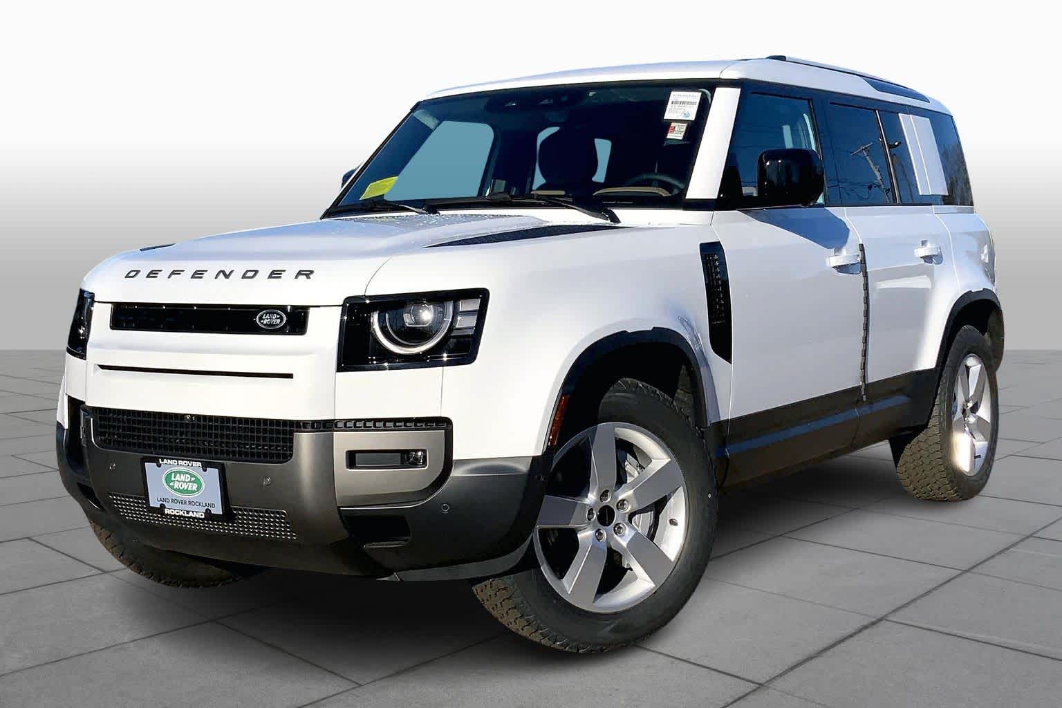 2026 Land Rover Defender S's photo
