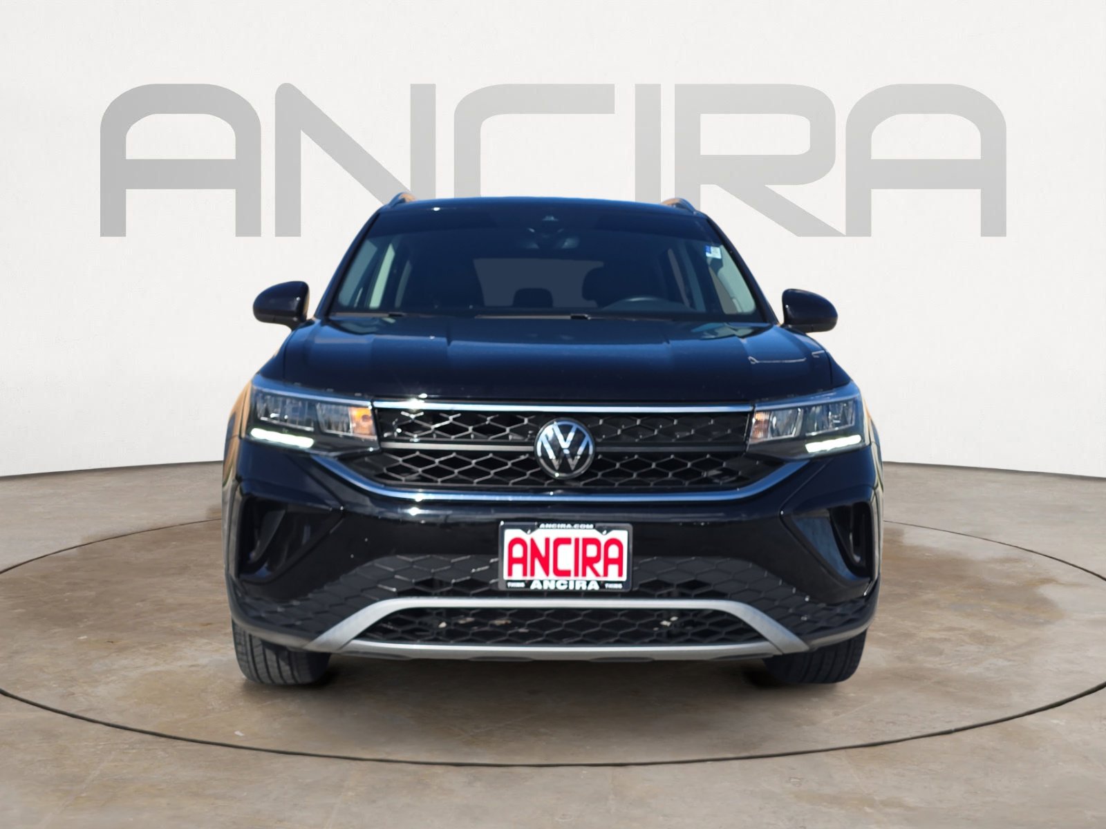 2024 Volkswagen Taos SE photo 5