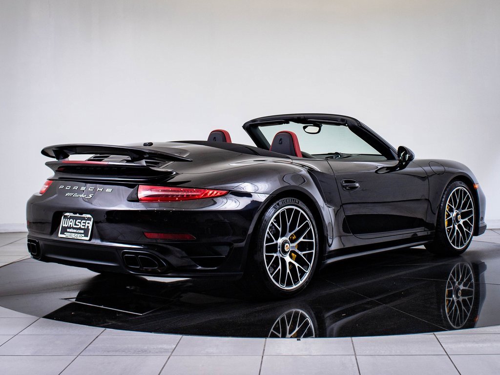 2015 Porsche 911 Turbo S photo 8