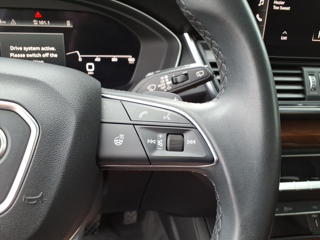 2022 Audi Q5 S line Plus 45 TFSI photo 10