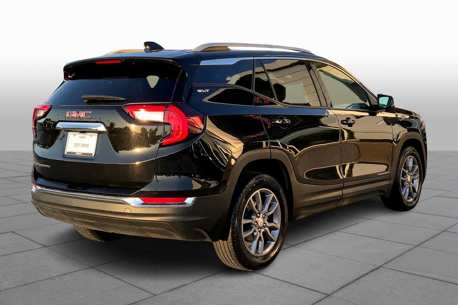 2024 Gmc Terrain SLT photo 11