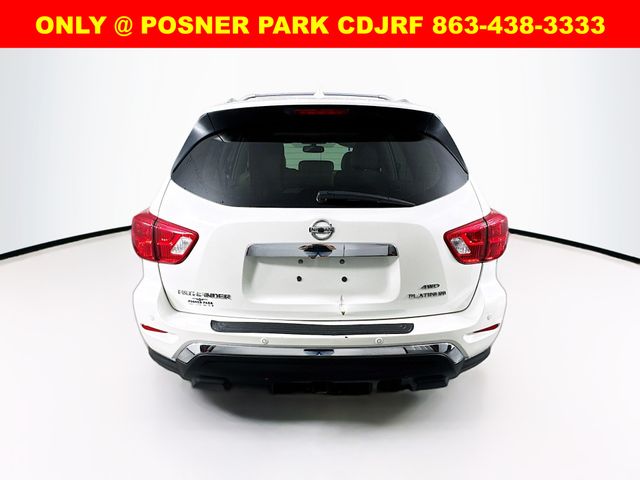 2019 Nissan Pathfinder Platinum photo 3