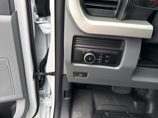 2025 Ford F-550 XL photo 16