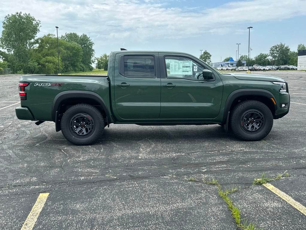 2025 Nissan Frontier PRO-4X photo 6