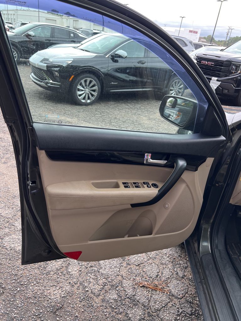 2013 Kia Sorento Base LX photo 9
