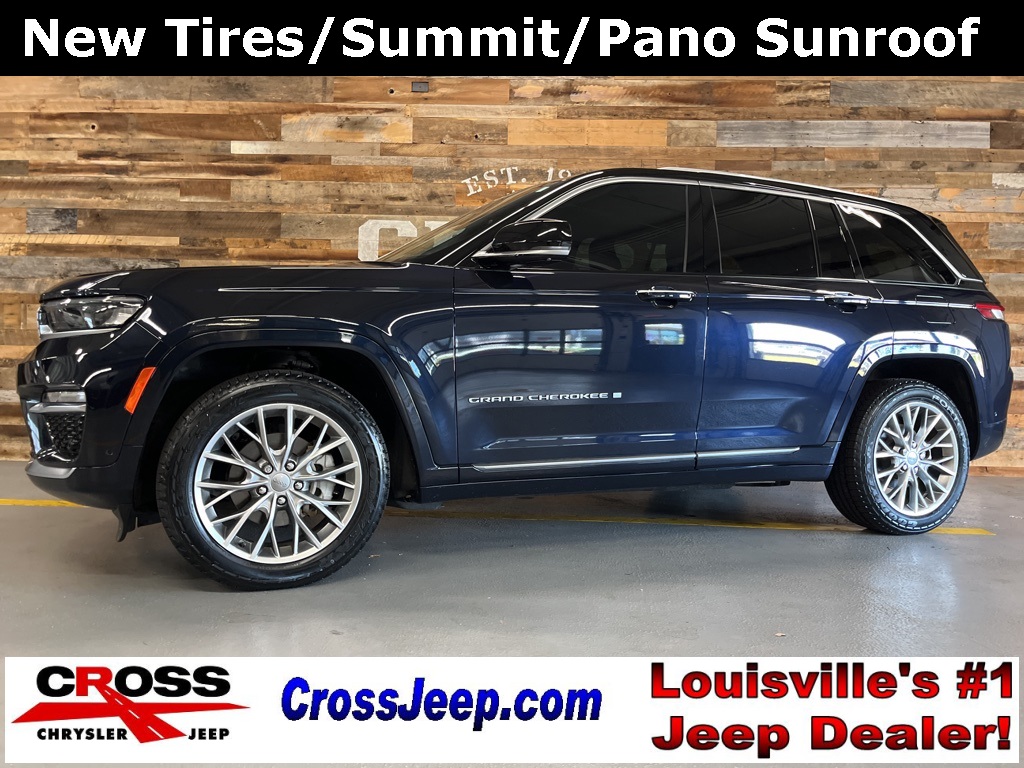 2023 Jeep Grand Cherokee Summit's photo