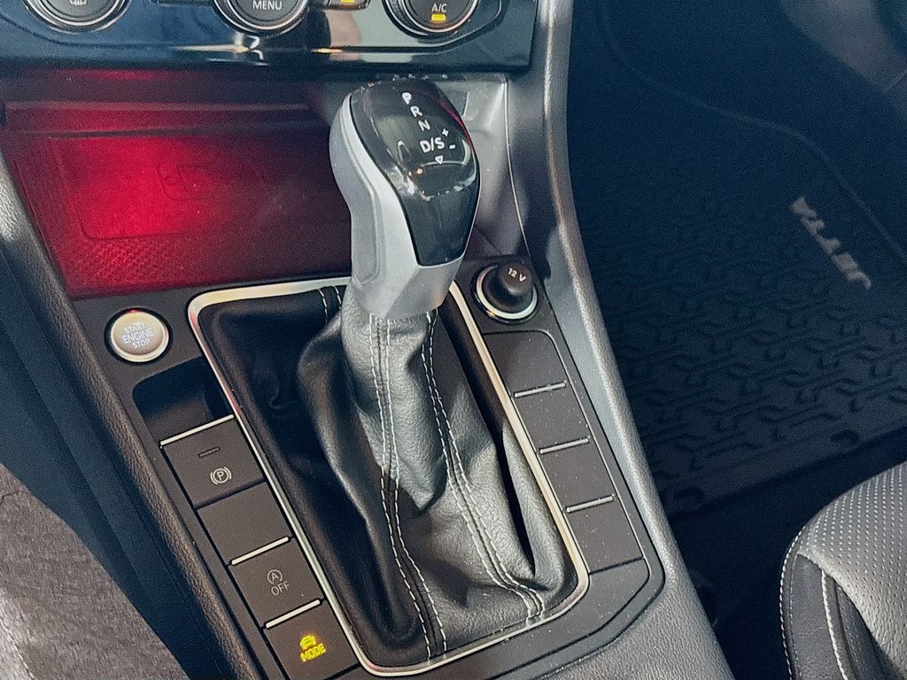 2023 Volkswagen Jetta 1.5T SEL photo 18