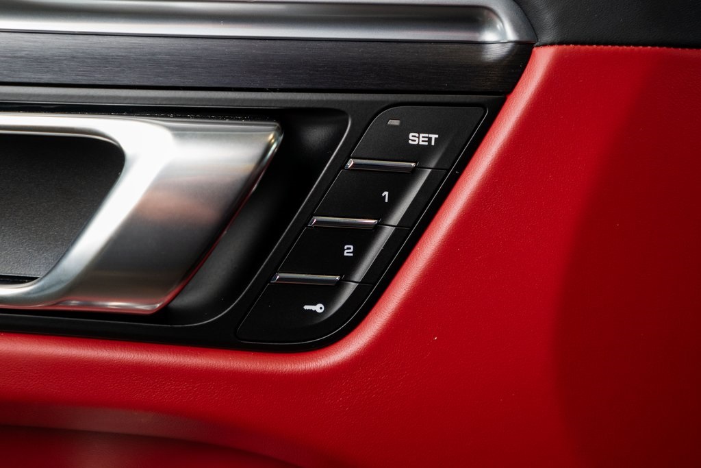 2022 Porsche Macan GTS photo 18