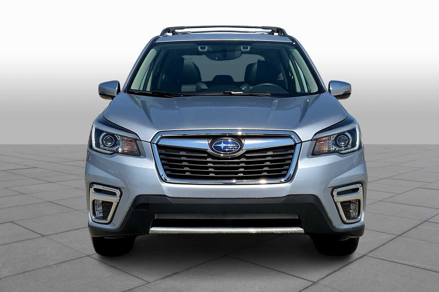 2019 Subaru Forester Touring photo 6
