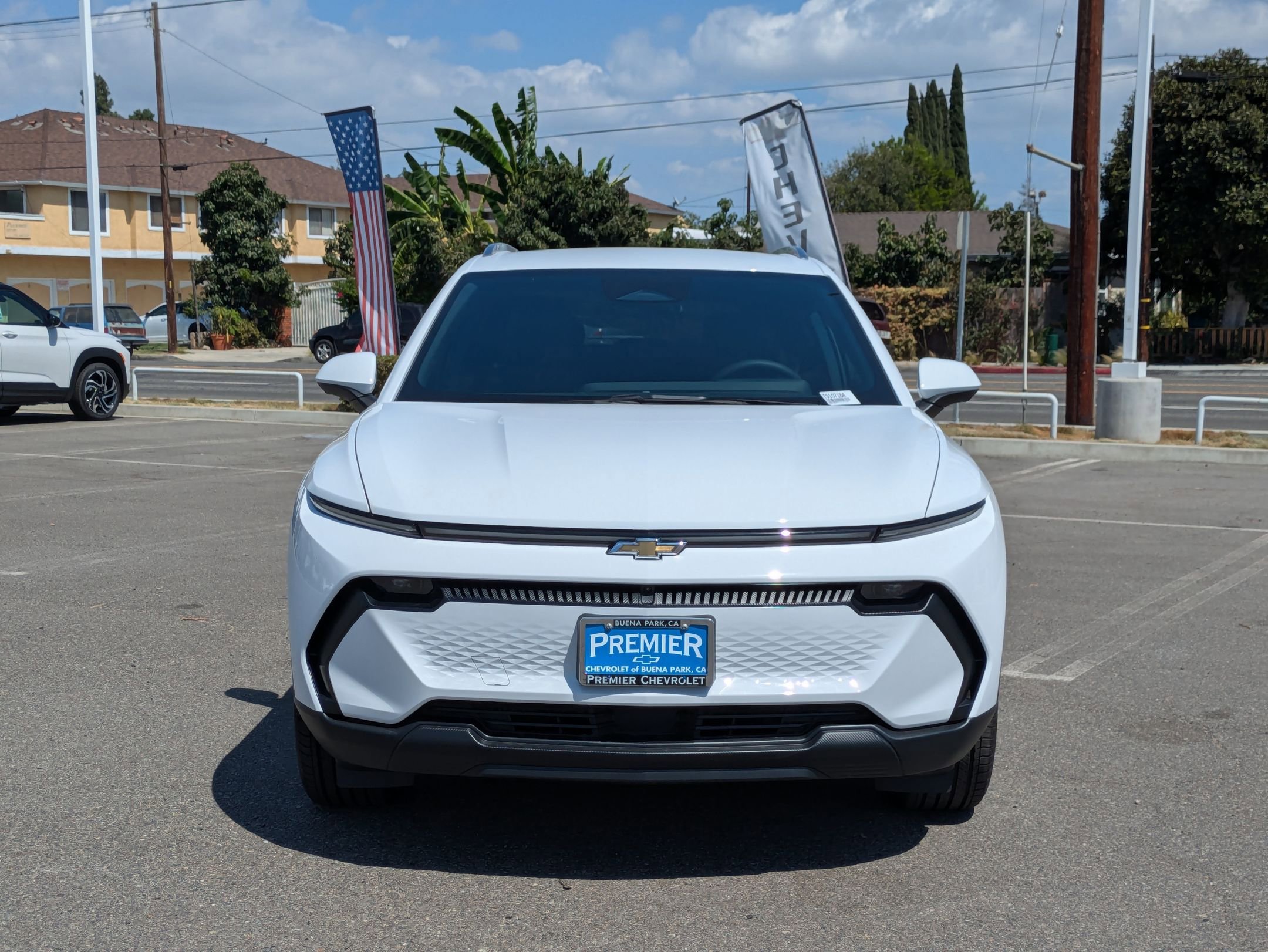 2026 Chevrolet Equinox EV 1LT photo 8