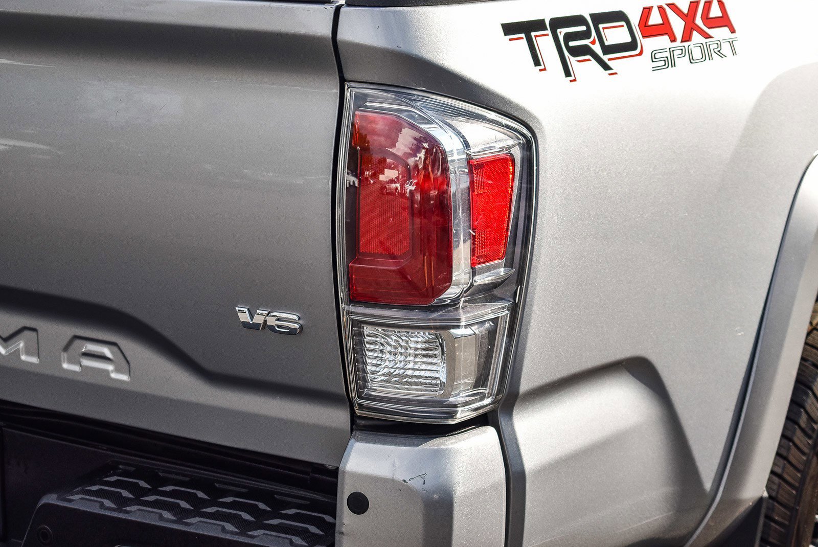 2021 Toyota Tacoma TRD Sport photo 4