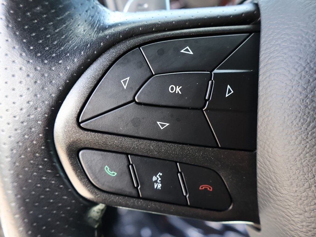 2022 Dodge Challenger R/T photo 31