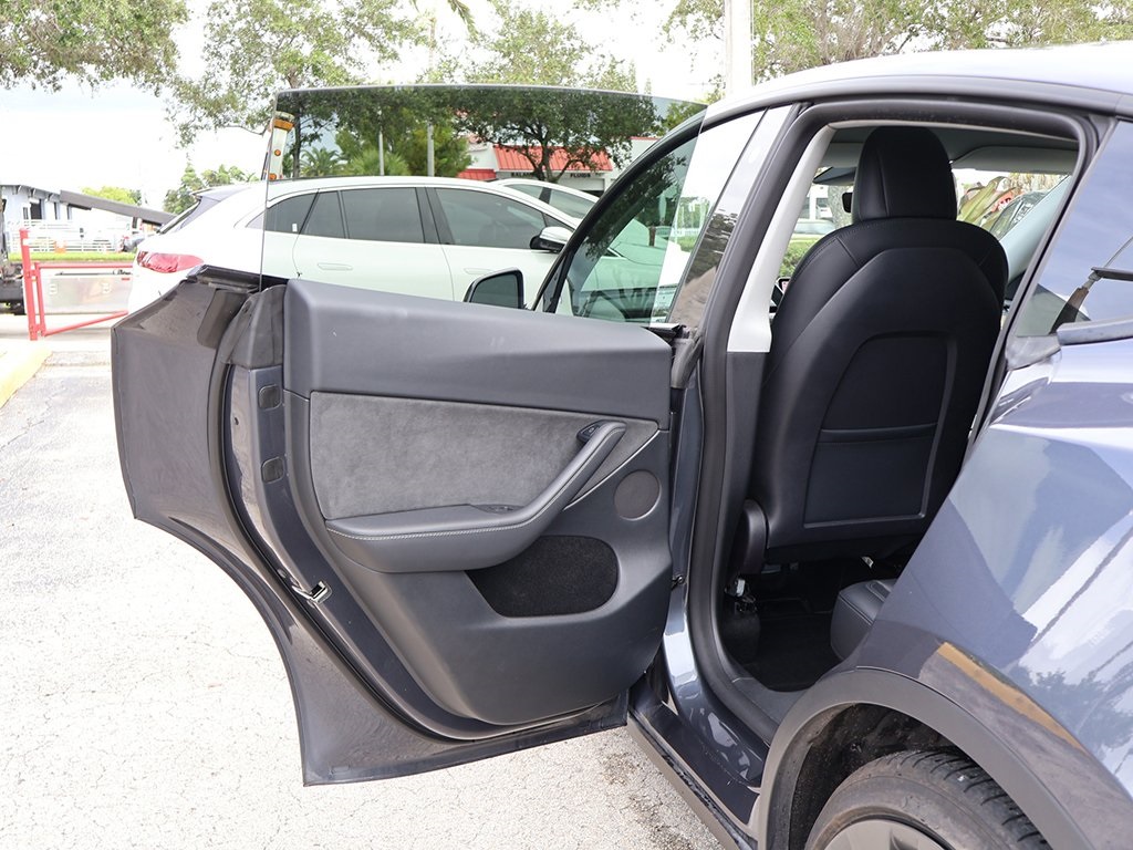 2022 Tesla Model Y Performance photo 22