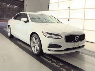 2018 Volvo S90 Momentum