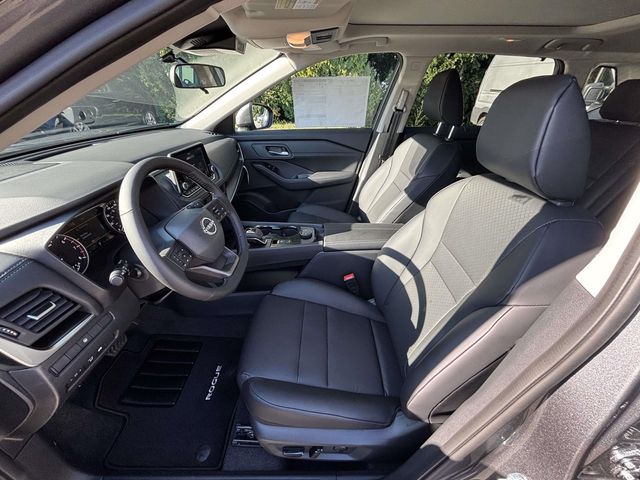 2026 Nissan Rogue SV photo 16