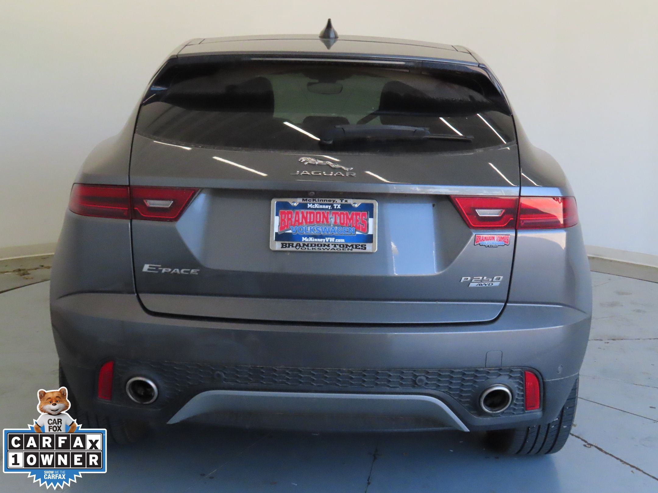 2020 Jaguar E-PACE SE photo 4