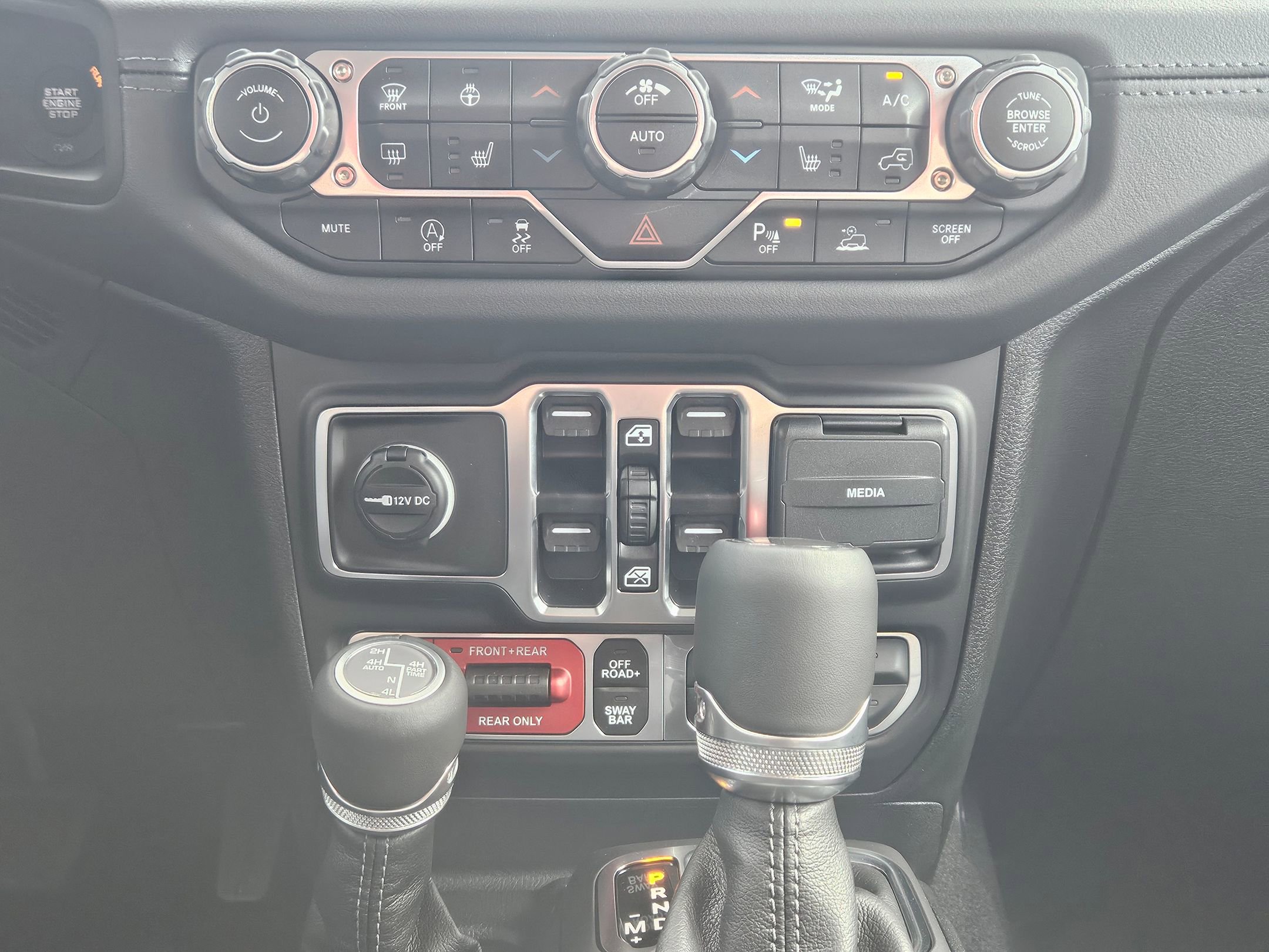 2025 Jeep Gladiator Rubicon photo 12