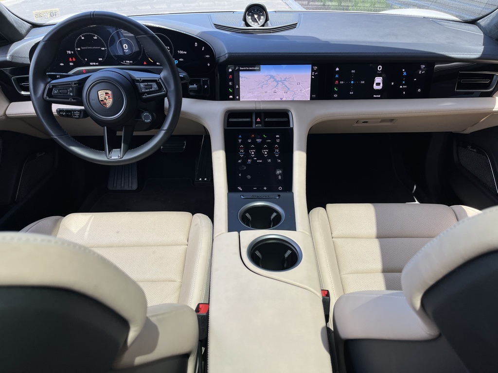 2020 Porsche Taycan Turbo S photo 13