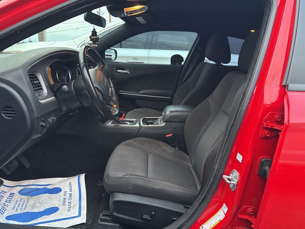 2019 Dodge Charger SXT photo 3