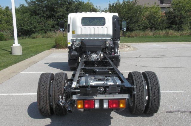 2025 Chevrolet Silverado 4500HD photo 4