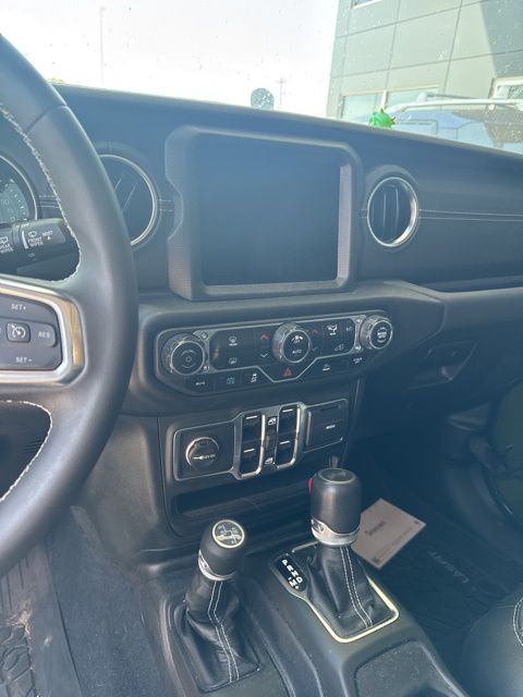 2023 Jeep Wrangler Sahara 4xe photo 8