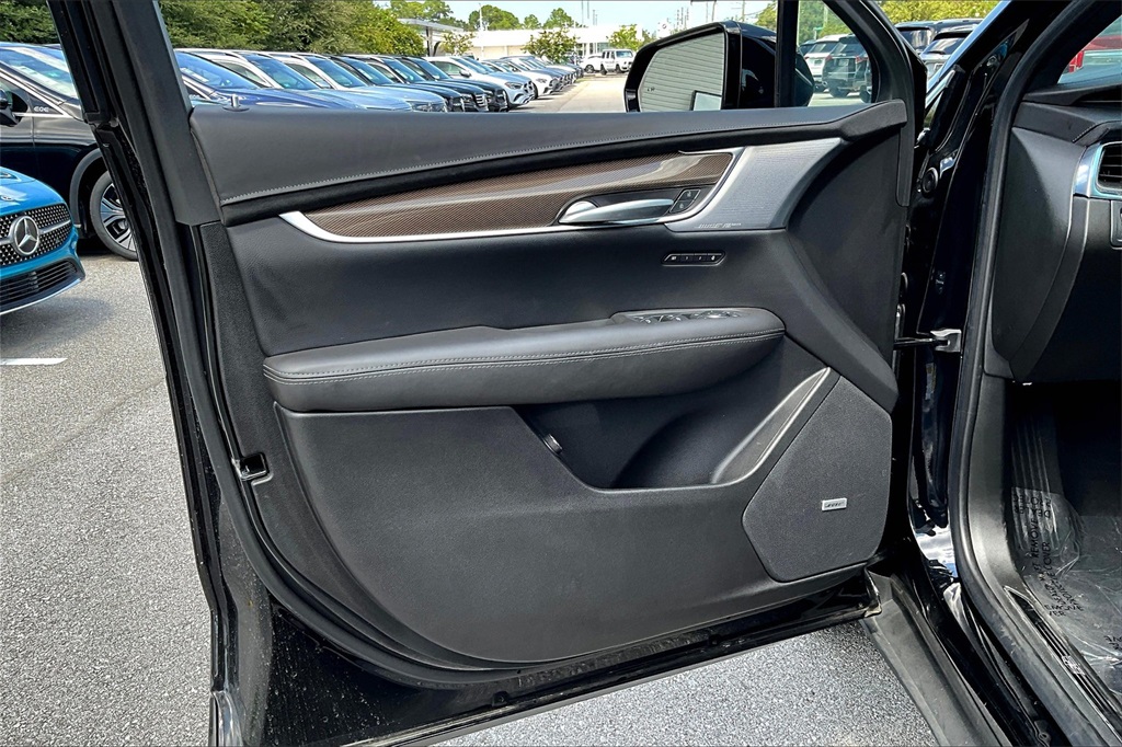 2024 Cadillac XT5 Platinum Premium Luxury photo 19
