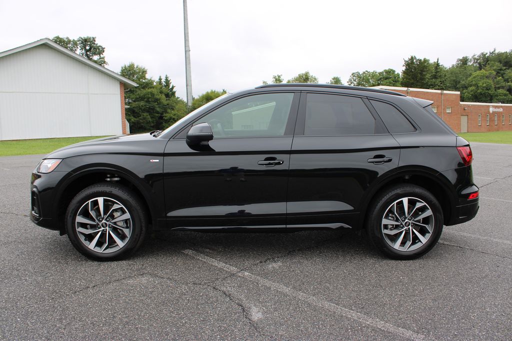 2024 Audi Q5 45 S line Premium photo 3