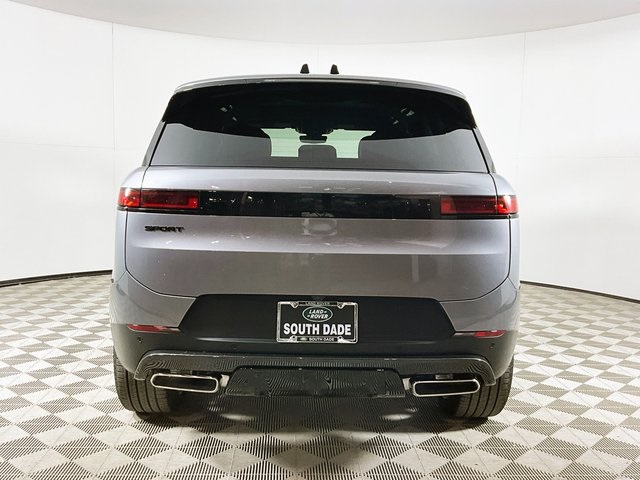 2025 Land Rover Range Rover Sport SE photo 4