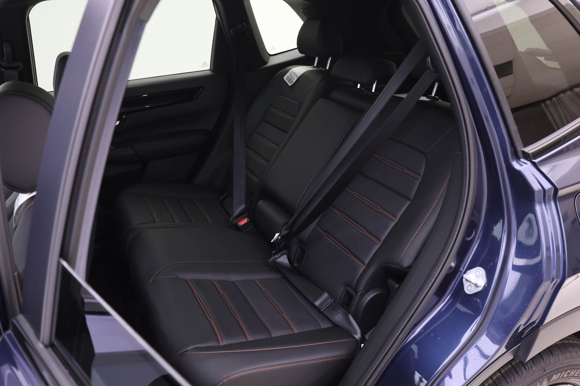 2026 Honda CR-V Hybrid Sport Touring photo 8