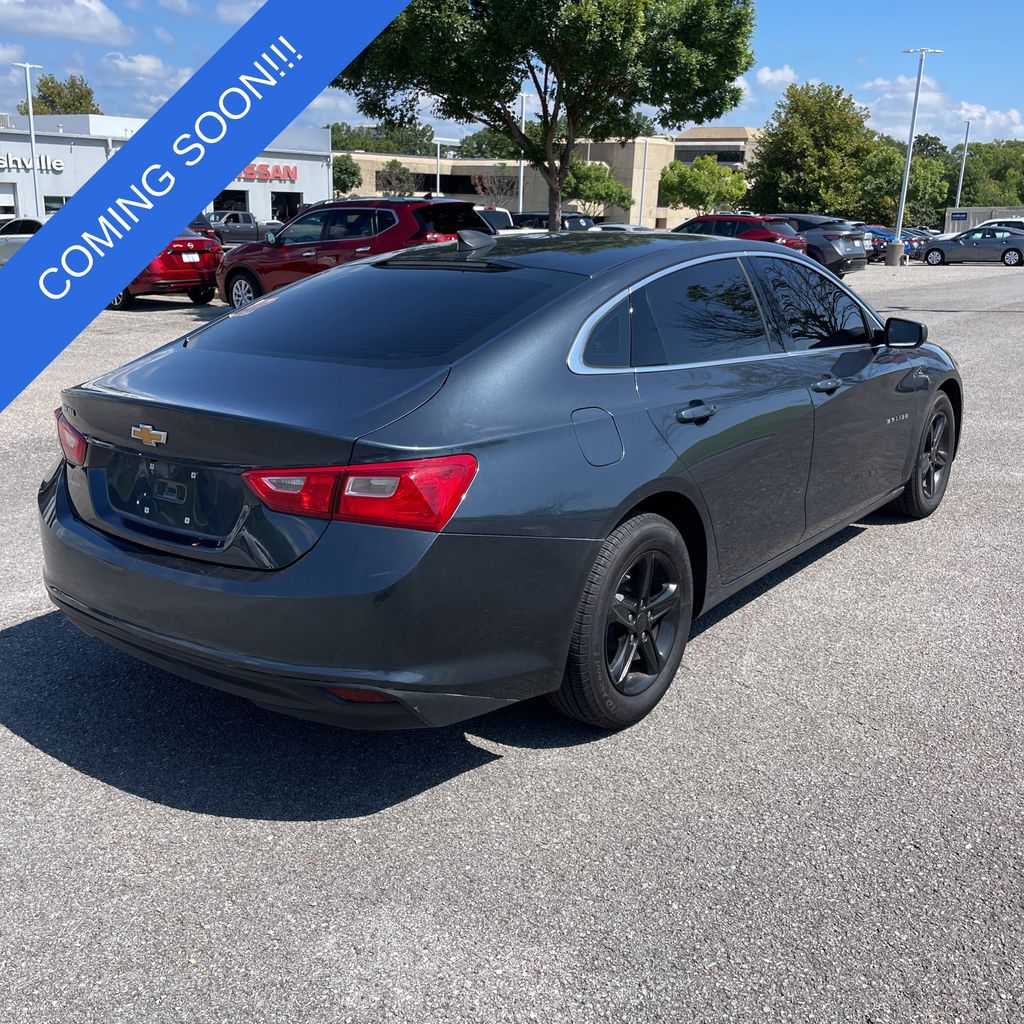 2020 Chevrolet Malibu LS photo 3