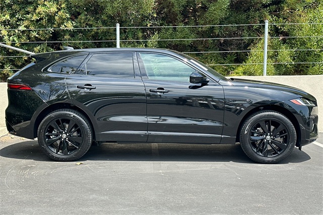 2025 Jaguar F-PACE P250 R-Dynamic S photo 6