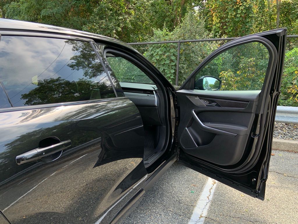 2025 Jaguar F-PACE P250 R-Dynamic S photo 17