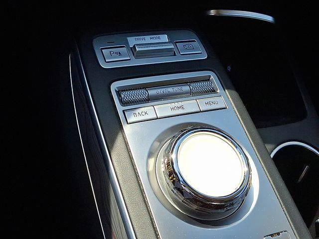 2022 Genesis GV70 2.5T Advanced photo 23