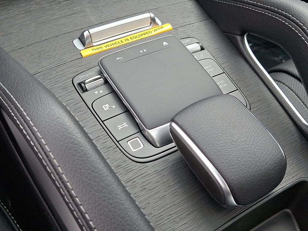 2025 Mercedes Benz GLE 450 4MATIC photo 10