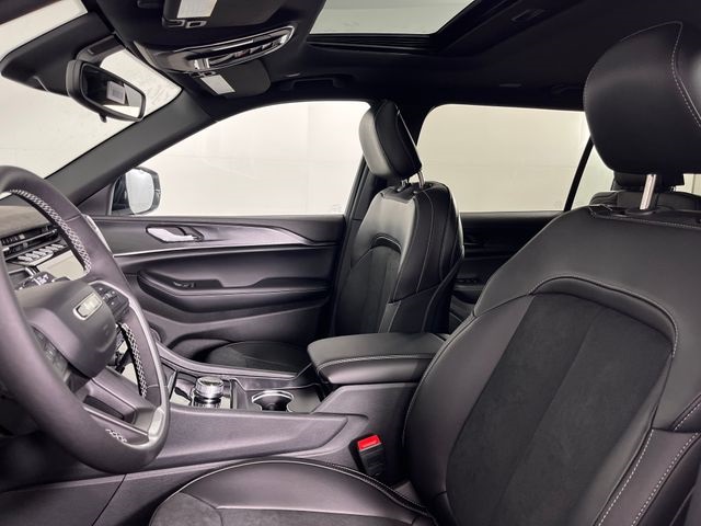 2025 Jeep Grand Cherokee Altitude X photo 14