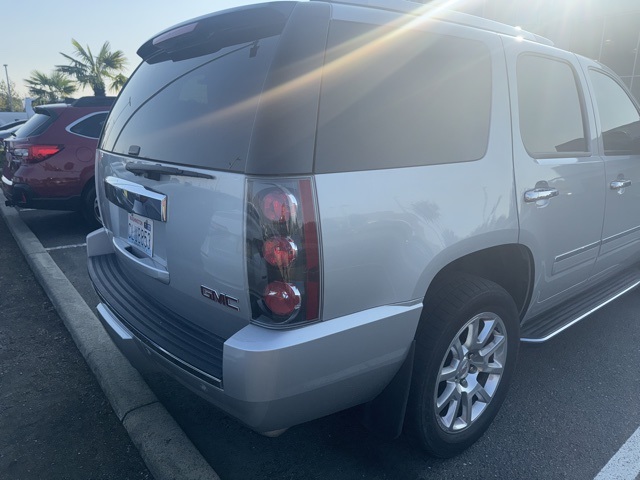 2013 Gmc Yukon Denali photo 3