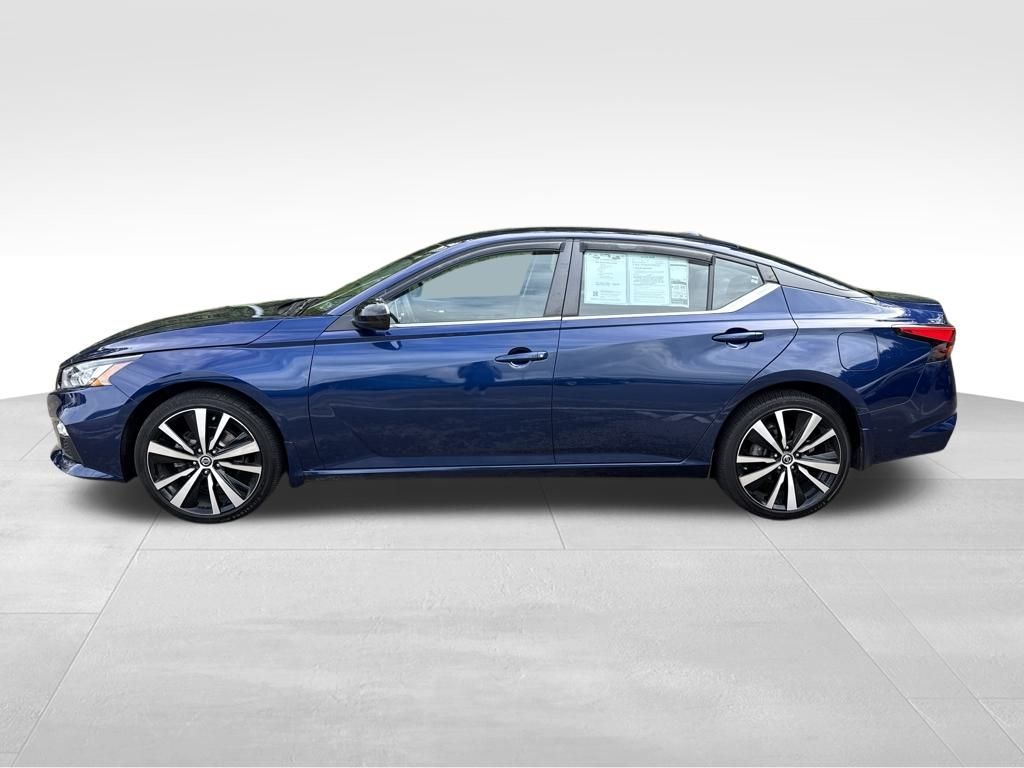 2021 Nissan Altima 2.5 SR photo 3