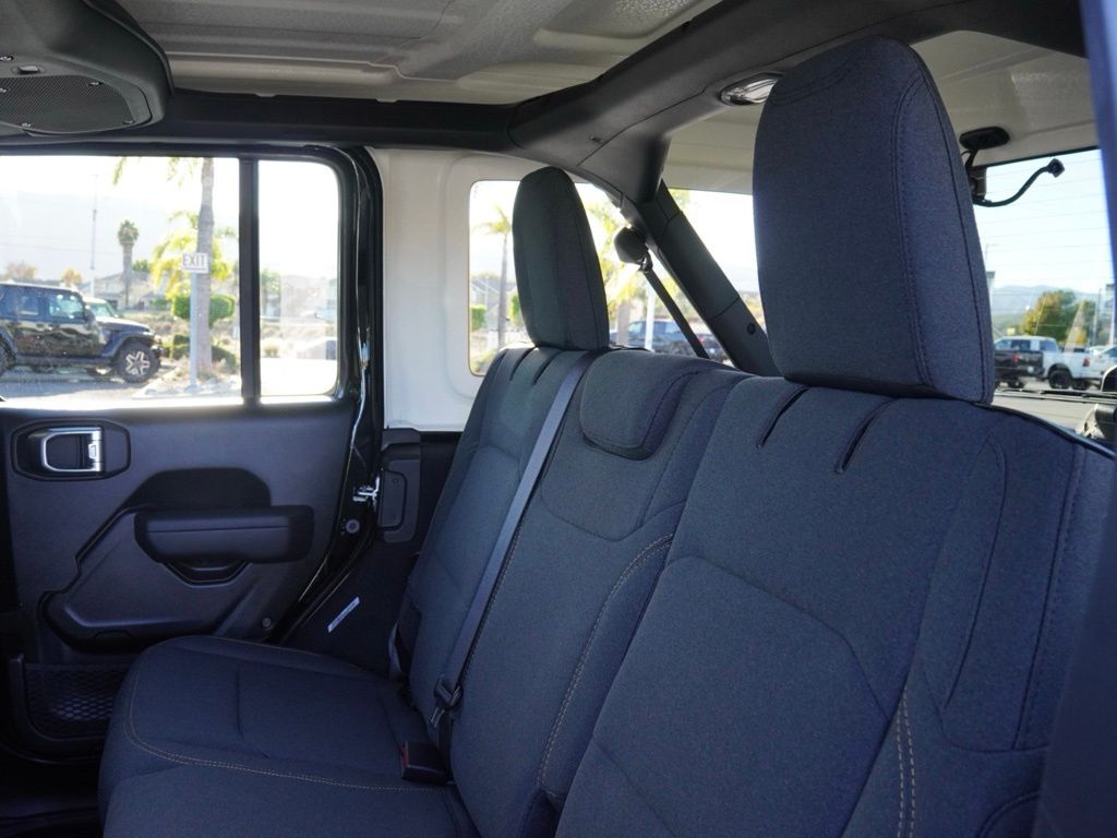 New 2026 Black Clear-Coat Exterior Paint Jeep Sport S image 22