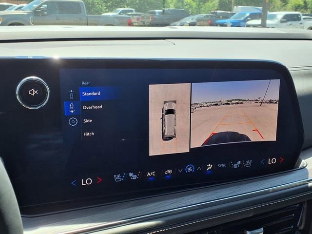 2025 Chevrolet Tahoe Premier photo 4