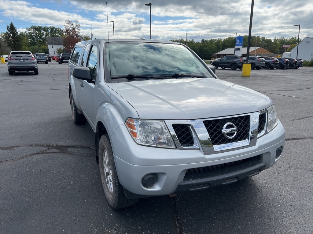 2015 Nissan Frontier SV photo 6