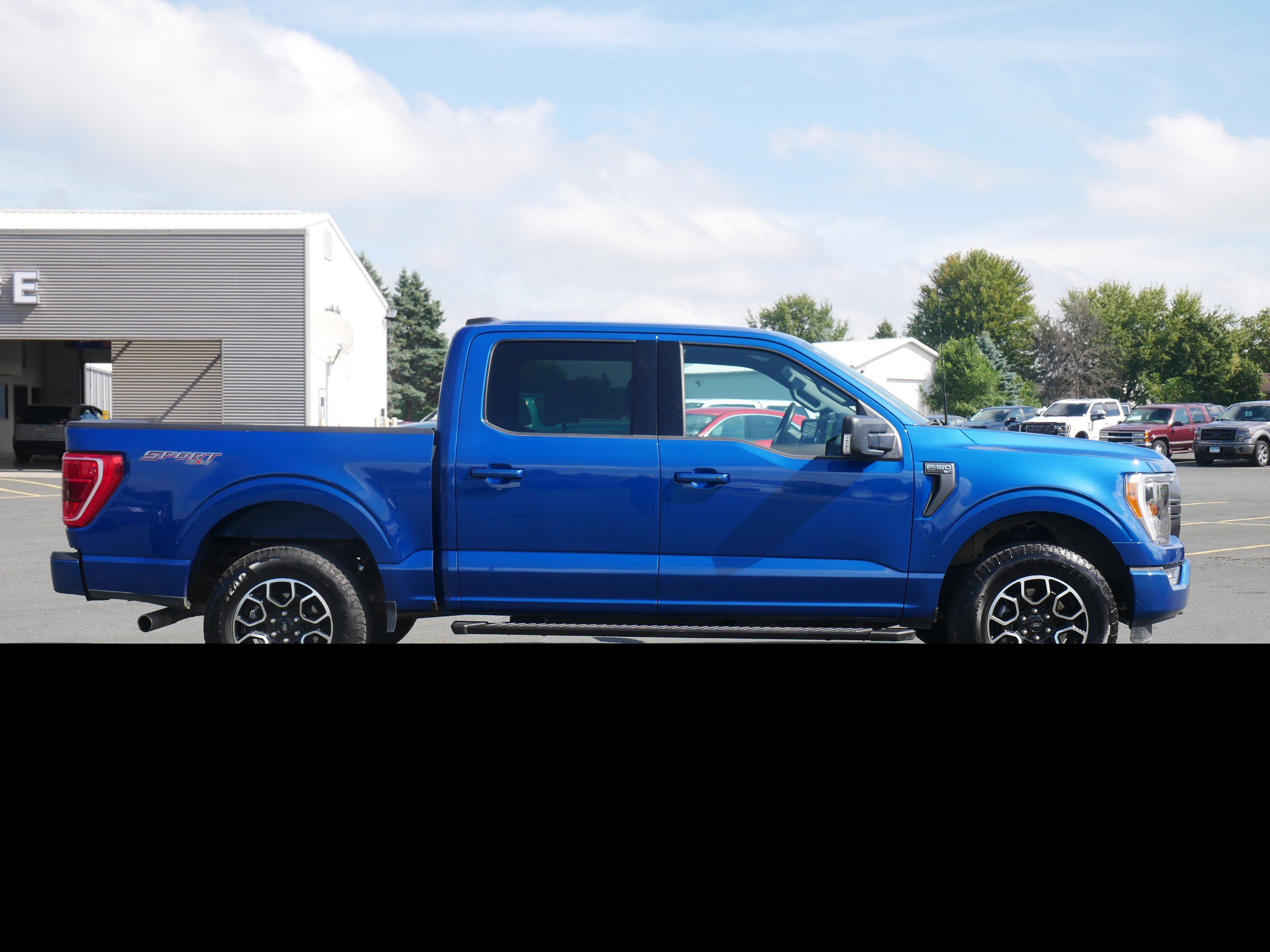 2023 Ford F-150 XLT photo 6