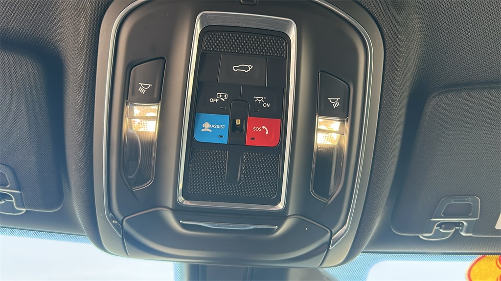 2023 Jeep Grand Cherokee Altitude photo 23