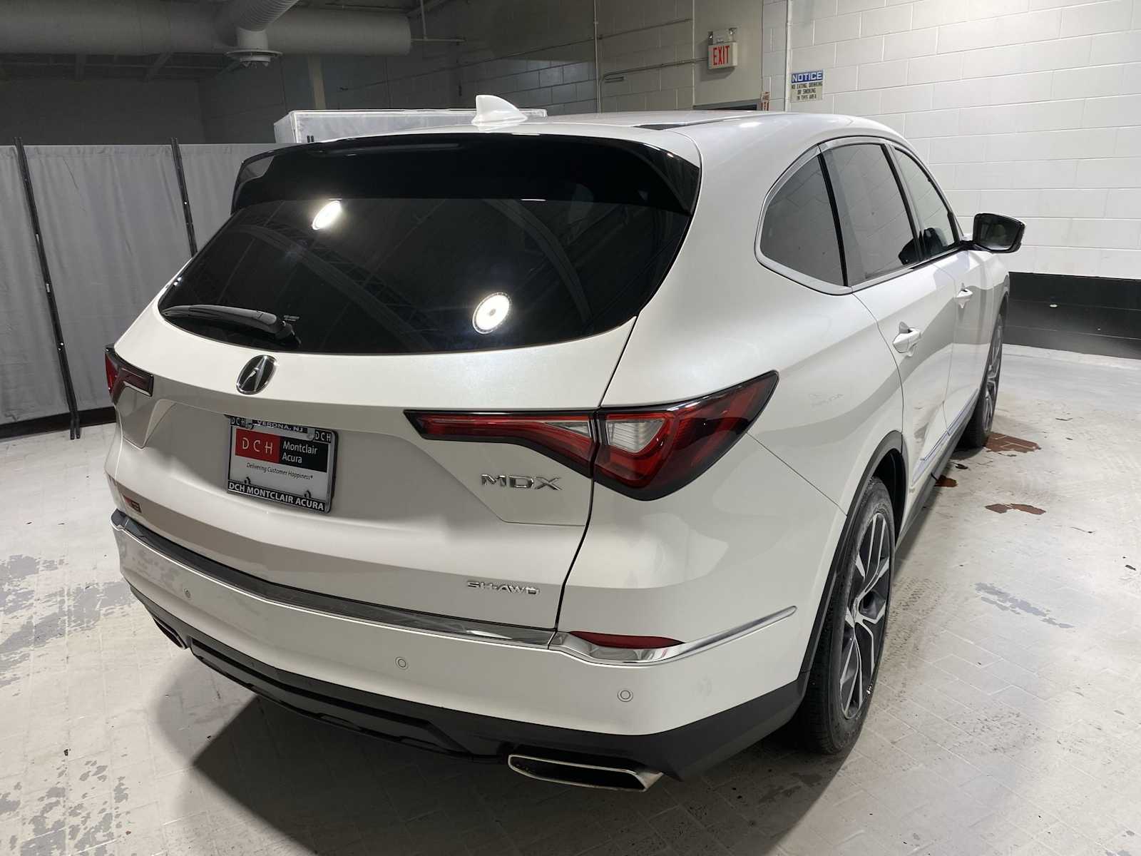2023 Acura MDX Technology SH-AWD photo 24
