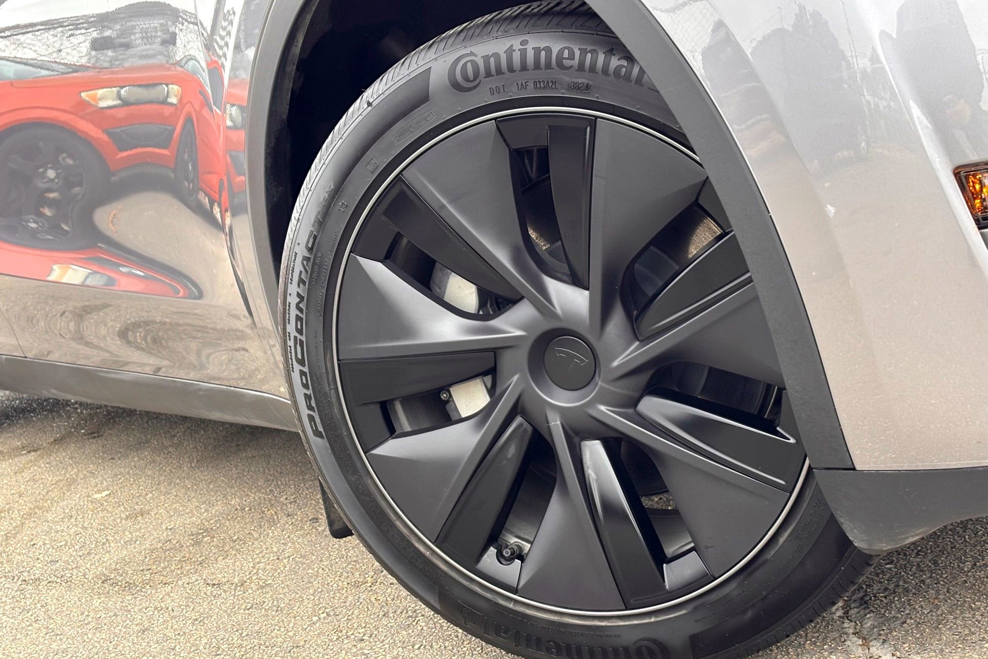 Used 2025 Tesla Model Y Long Range with VIN 7SAYGAEE5SF258613 for sale in San Antonio, TX